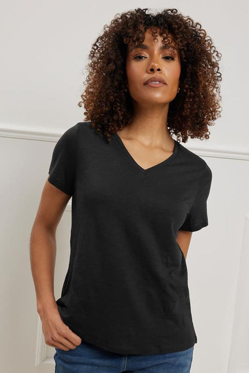 Obsidian Phoenix Femme V Tee – Sculpted Street Cut