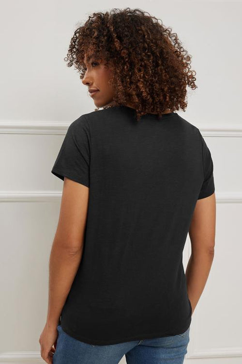 Obsidian Phoenix Femme V Tee – Sculpted Street Cut